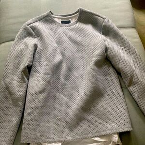 GUESS GREY SWEATER